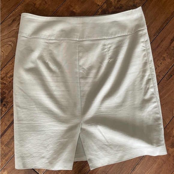 Banana Republic Khaki Pencil Skirt - Picture 3 of 3